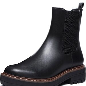 Women’s Black Chelsea Boots platform heel, slip on , lug sole leather 10